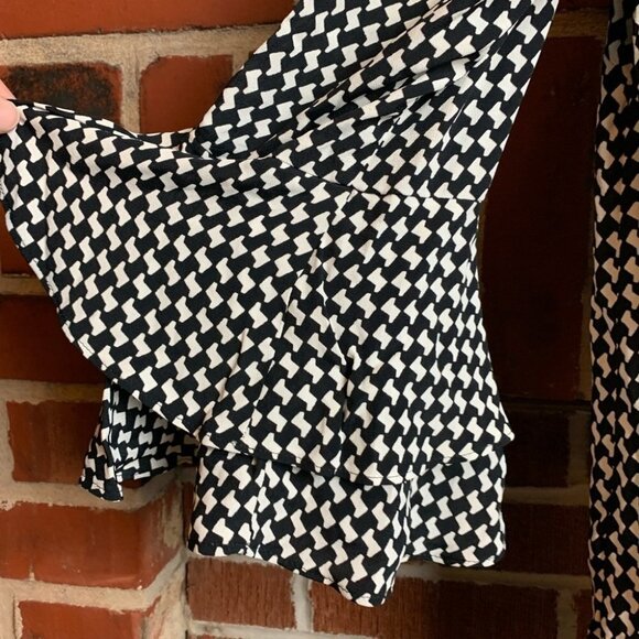 Zara Women V-Neck High  Low Blouse Belle Sleeves Size Small - Picture 5 of 9